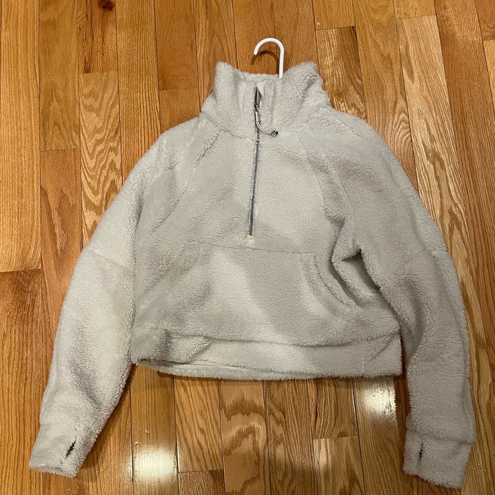 lululemon sherpa scuba size XS/S